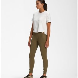 The north face med green hybrid paramount pants. NWOT